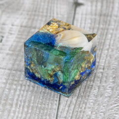 Blue & Gold cube